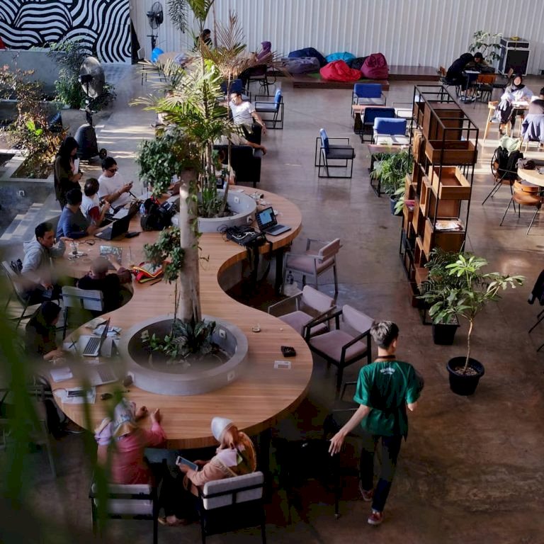 5 Rekomendasi Coworking Space Kekinian di Jogja Untuk Memulai Startup. Gambar : piknikdong.com