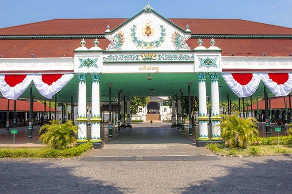 Antisipasi Penyebaran Covid-19, Wisata Keraton Yogyakarta Tutup Sementara. Gambar : Keraton Yogyakarta