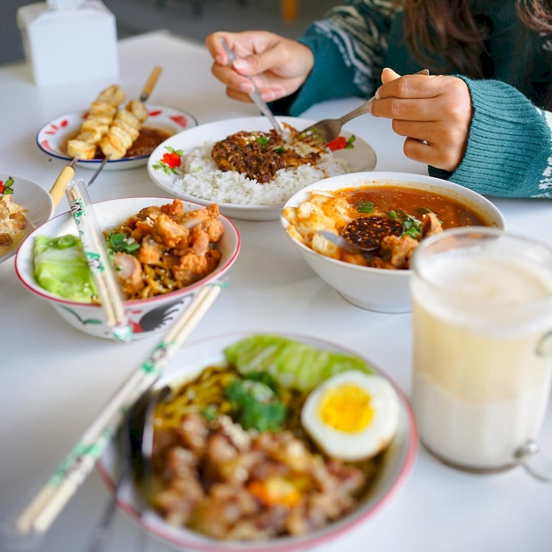Bukan Sekadar Gudeg! 5 Tempat Sarapan di Jogja yang Wajib Kamu Coba. Gambar : ig @kopirotiduakerbau