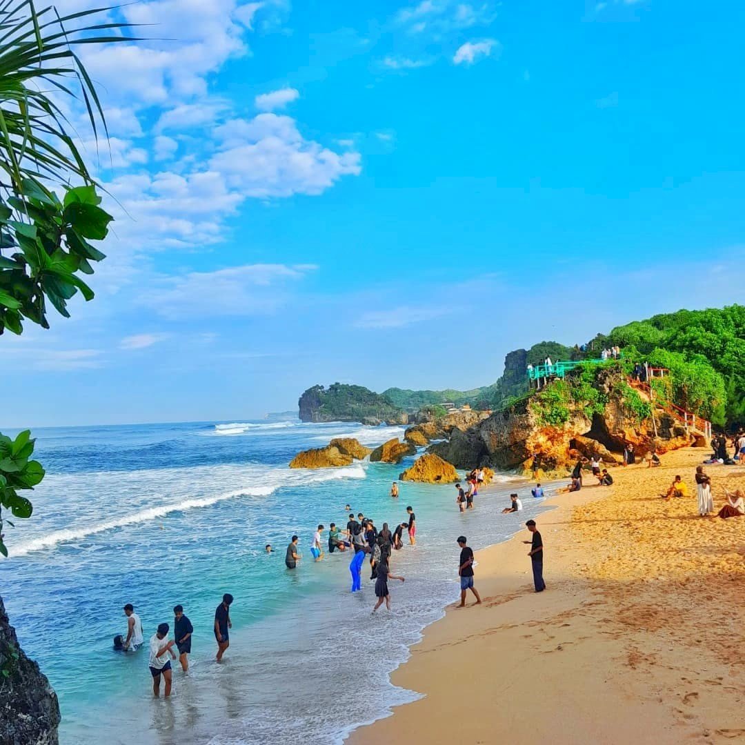 Jarang Diketahui! Ini 5 Pantai Tersembunyi di Jogja yang Cantiknya Kelewat Batas. Gambar : ig @fathin.10