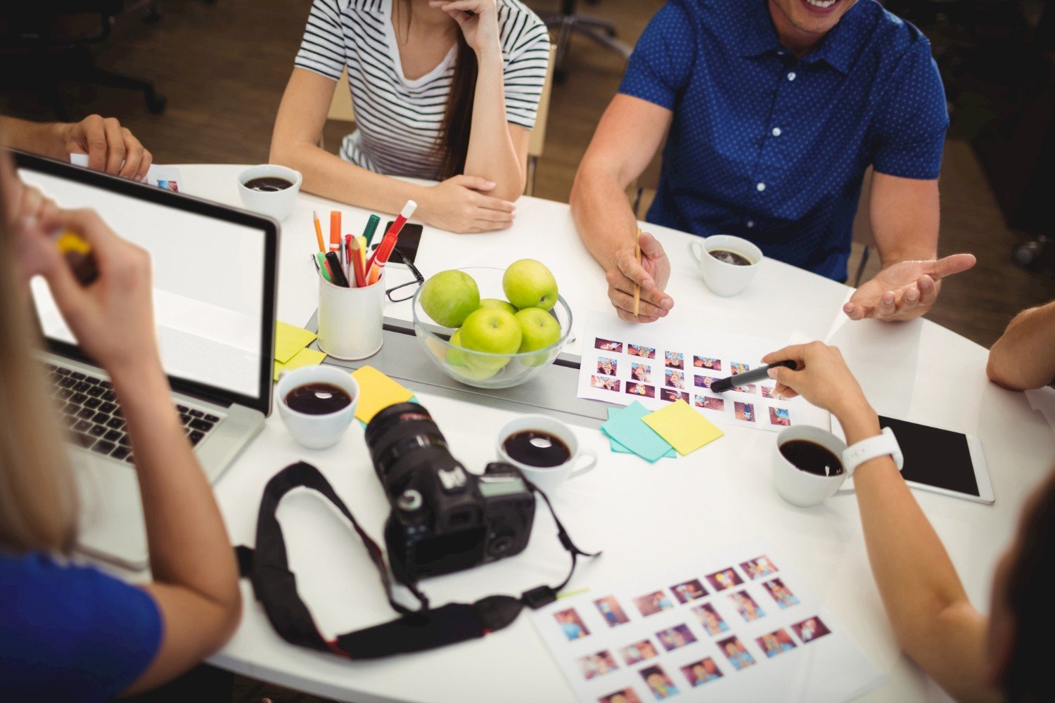 Mengapa Creative Agency Lokal di Jakarta Menjadi Pilihan Ideal Bagi Bisnis Anda. Gambar : freepik