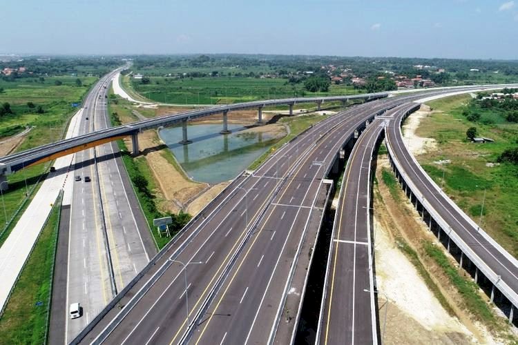 Tol Jogja Solo Fungsional Secara Terbatas. Cek Persyaratan dan Jadwal Beroperasi disini. Gambar : kompas