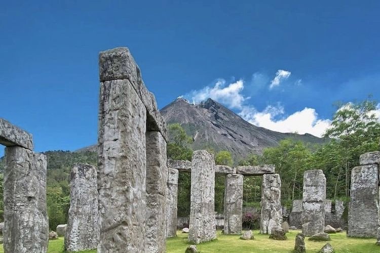 Menikmati Pesona Alam Stonehenge Merapi Jogja dan Keindahan Gunung Merapi, dijogja.co. Menikmati Pesona Alam Stonehenge Merapi Jogja dan Keindahan Gunung Merapi.